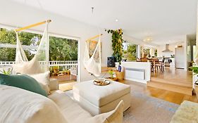 Peaceful Oasis In The Heart Of Stanmore Bay